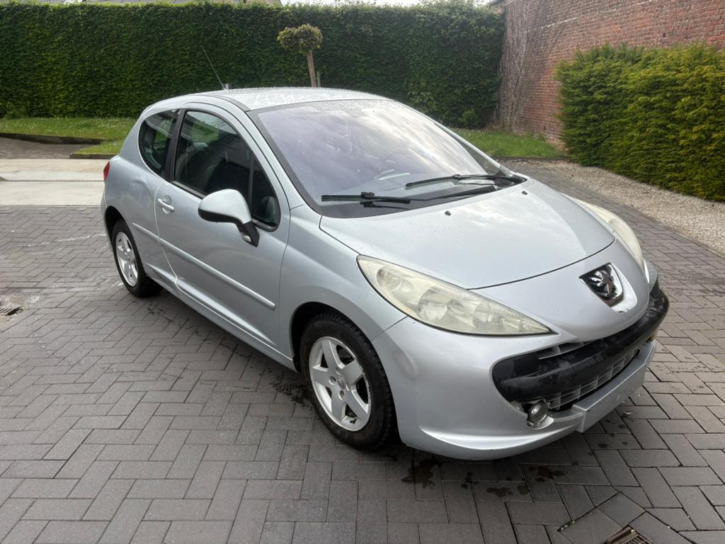 Peugeot 207 1.4 essence Prête être immatriculé !, Argent ou Gris, Achat, Entreprise, Boîte manuelle