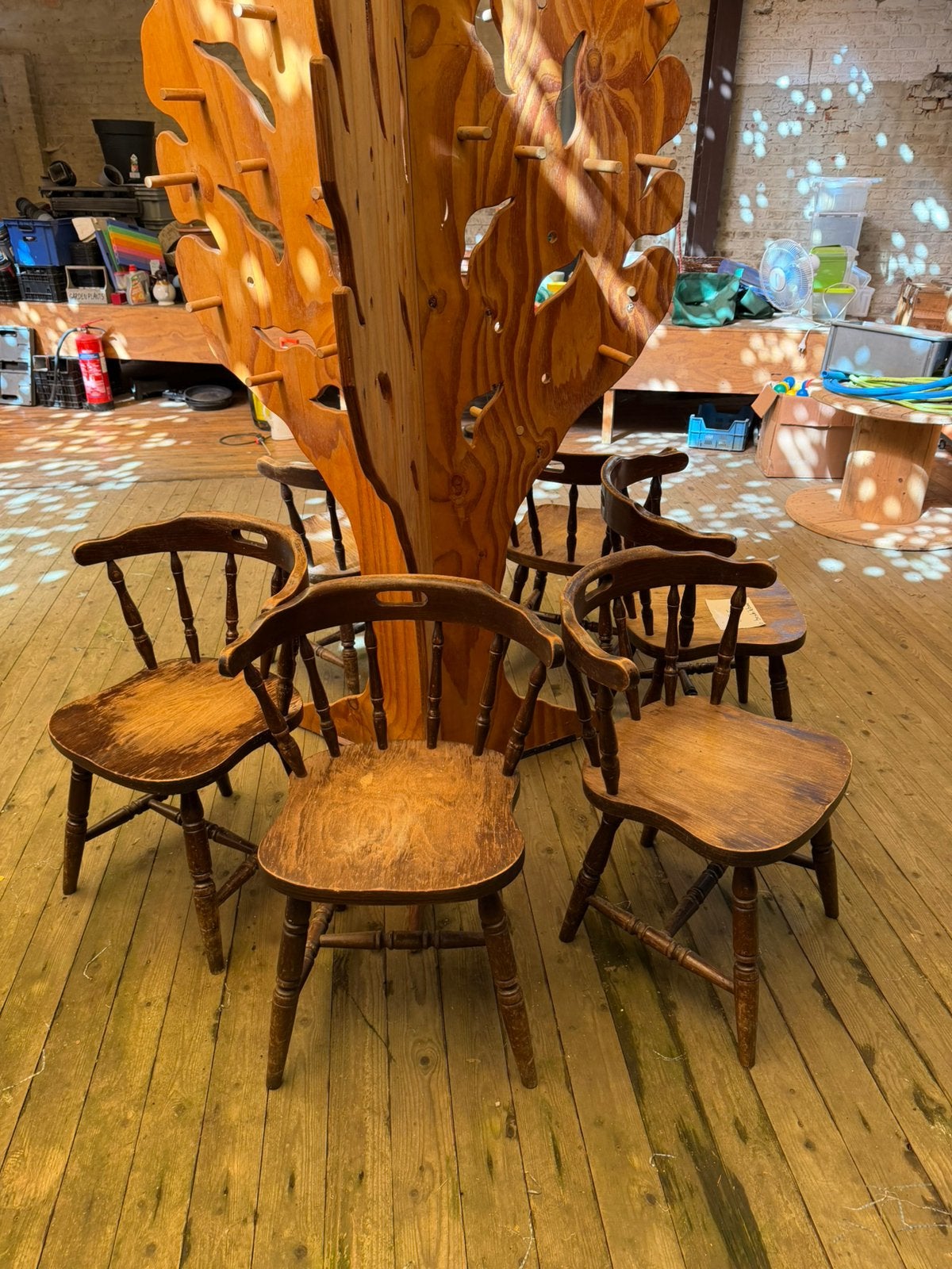 Vintage houten windsor armstoel - captain chair smokers bow, Huis en Inrichting, Ophalen of Verzenden, Zo goed als nieuw