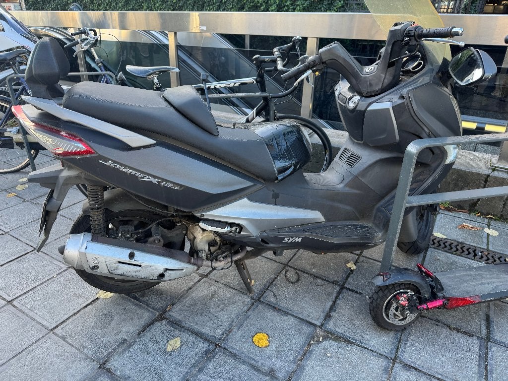 Scooter Sym Joymax 125 de 2012 pour pièces, Autres modèles, 125 cm³, Enlèvement, Utilisé