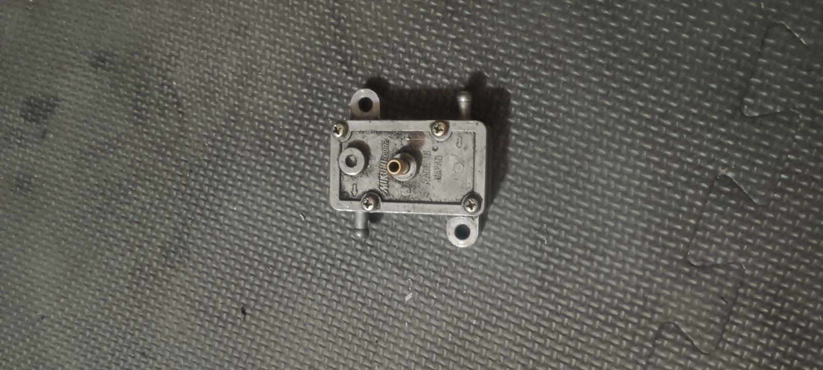 Mikuni 2takt gilera runner benzine pomp, Ophalen