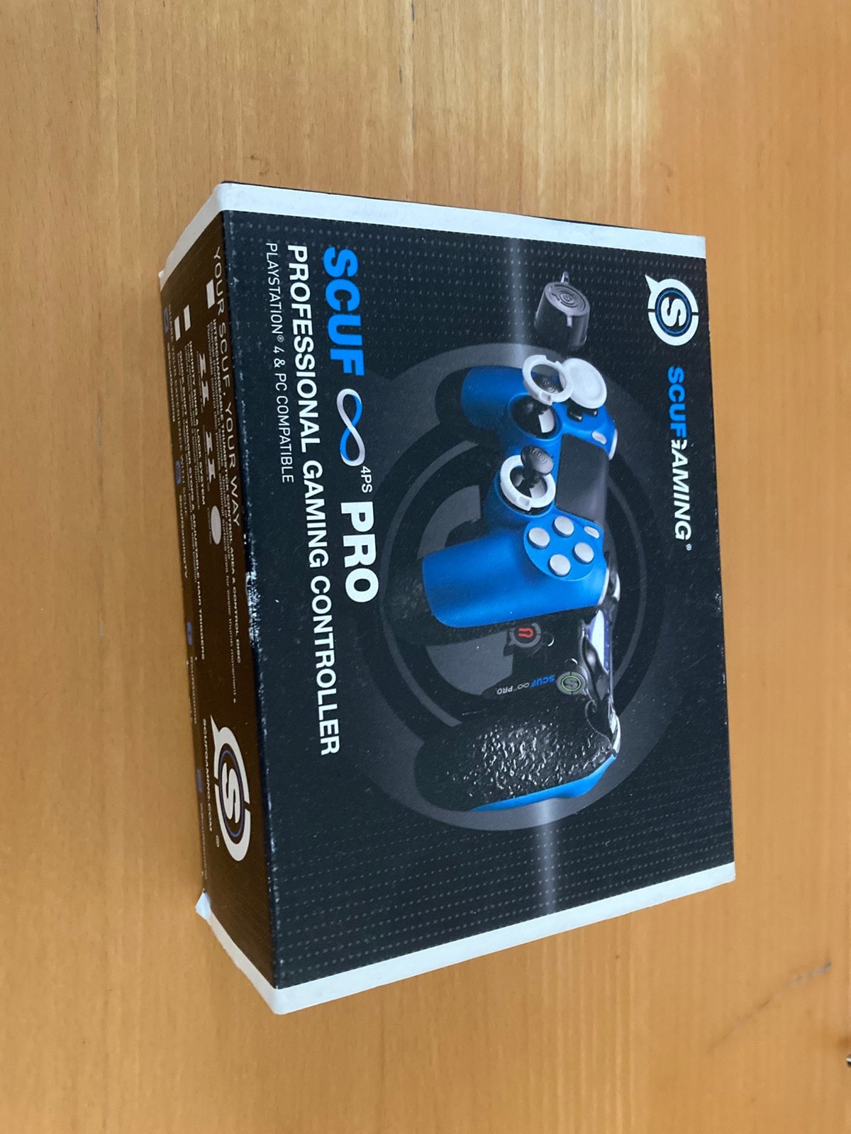 Scuf ps4 pro, Ophalen of Verzenden, Zo goed als nieuw