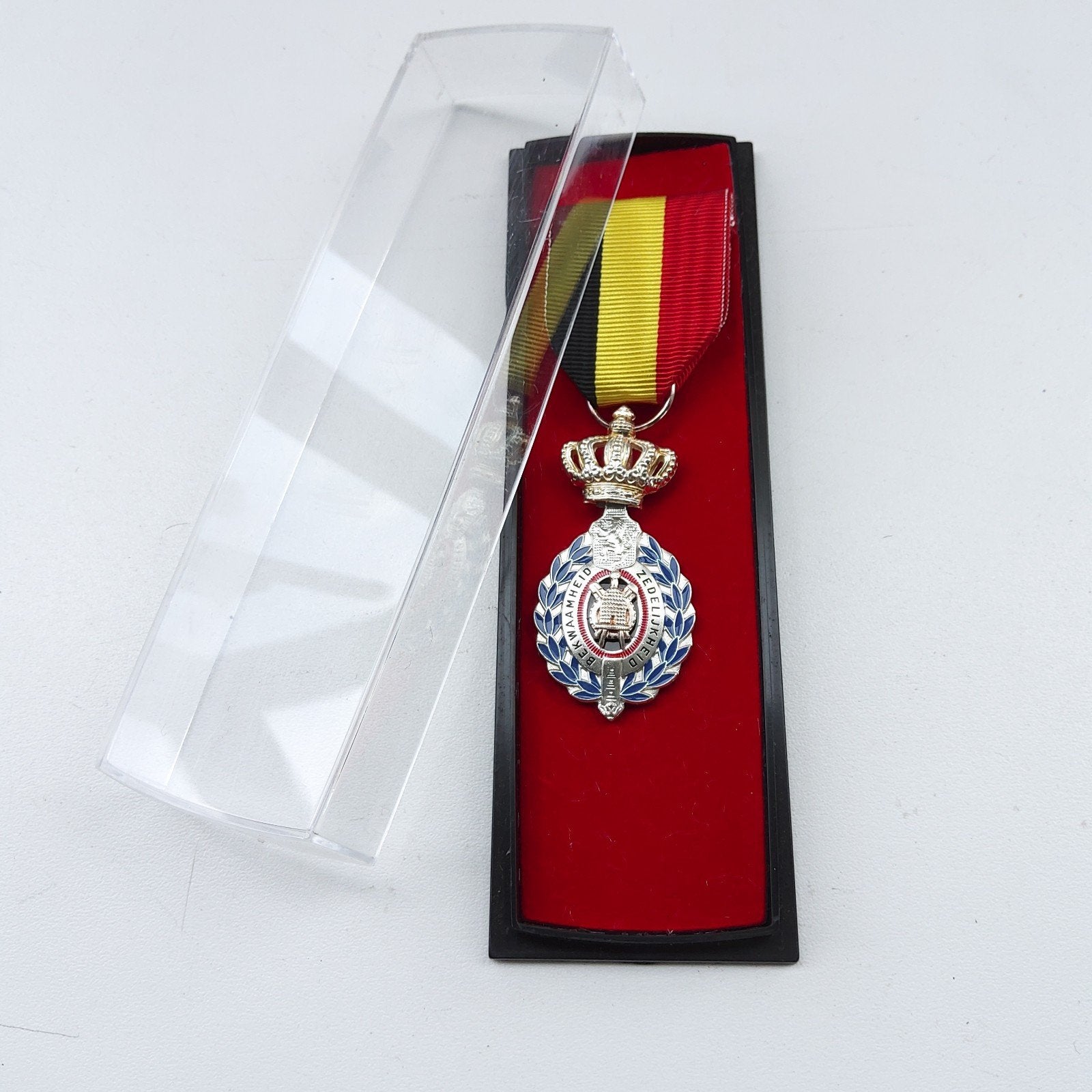 Vintage eremedaille in doosje., Ophalen of Verzenden, Zo goed als nieuw