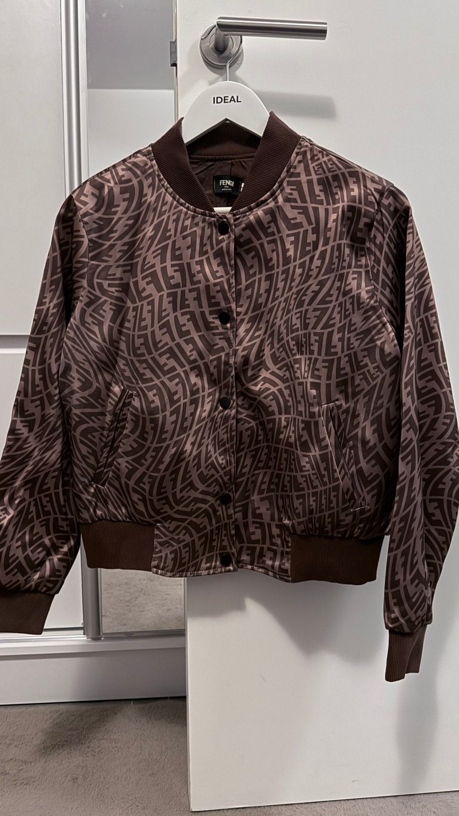 Merk: Fendi, Bruine kleur, maat L, Ophalen, Zo goed als nieuw, Maat 42/44 (L)