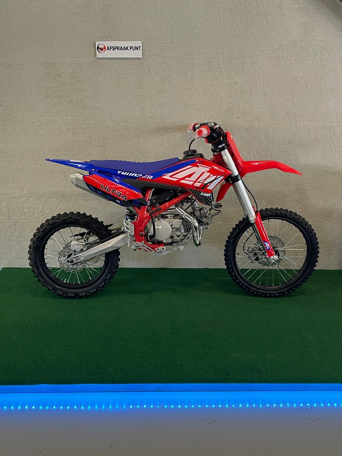 Nieuwe elektrische en benzine quads,crossers,loopfietsen, Nieuw