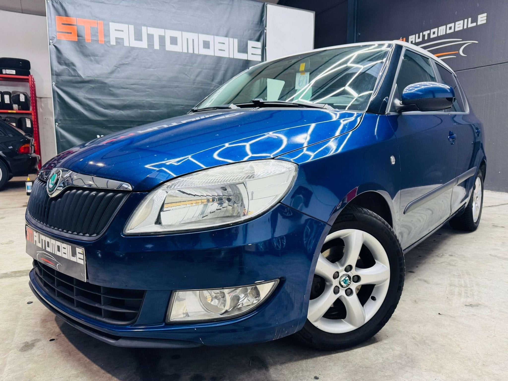 Skoda Fabia Fabia 1.2 CR TDi Ambiente DPF, Autos, Skoda, Euro 5, Achat, Entreprise, Noir