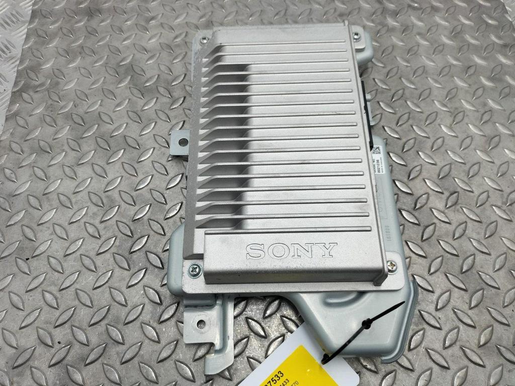 FORD MONDEO VERSTERKER UNIT AUDIO 2022, Ophalen of Verzenden, Gebruikt, Stiba lid