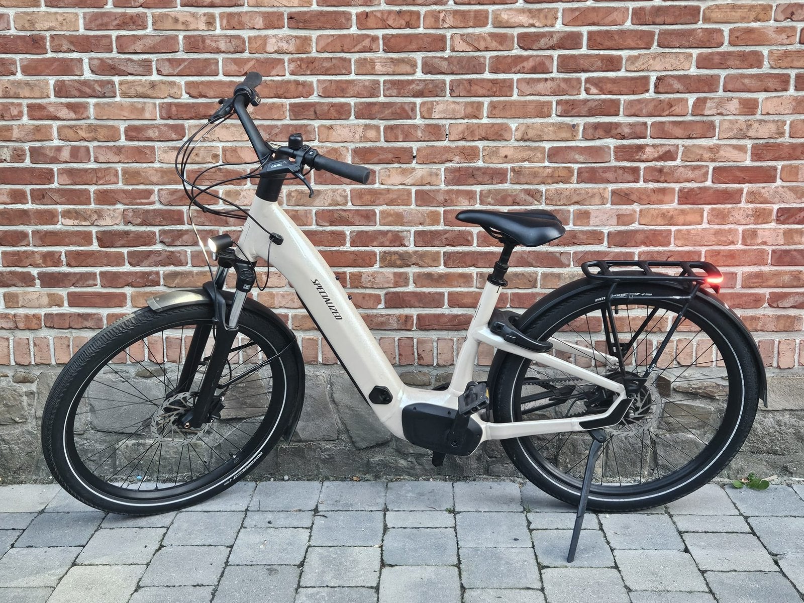 Specialized Turbo Como 4.0 – Elektrische fiets, Fietsen en Brommers, Ophalen, Zo goed als nieuw