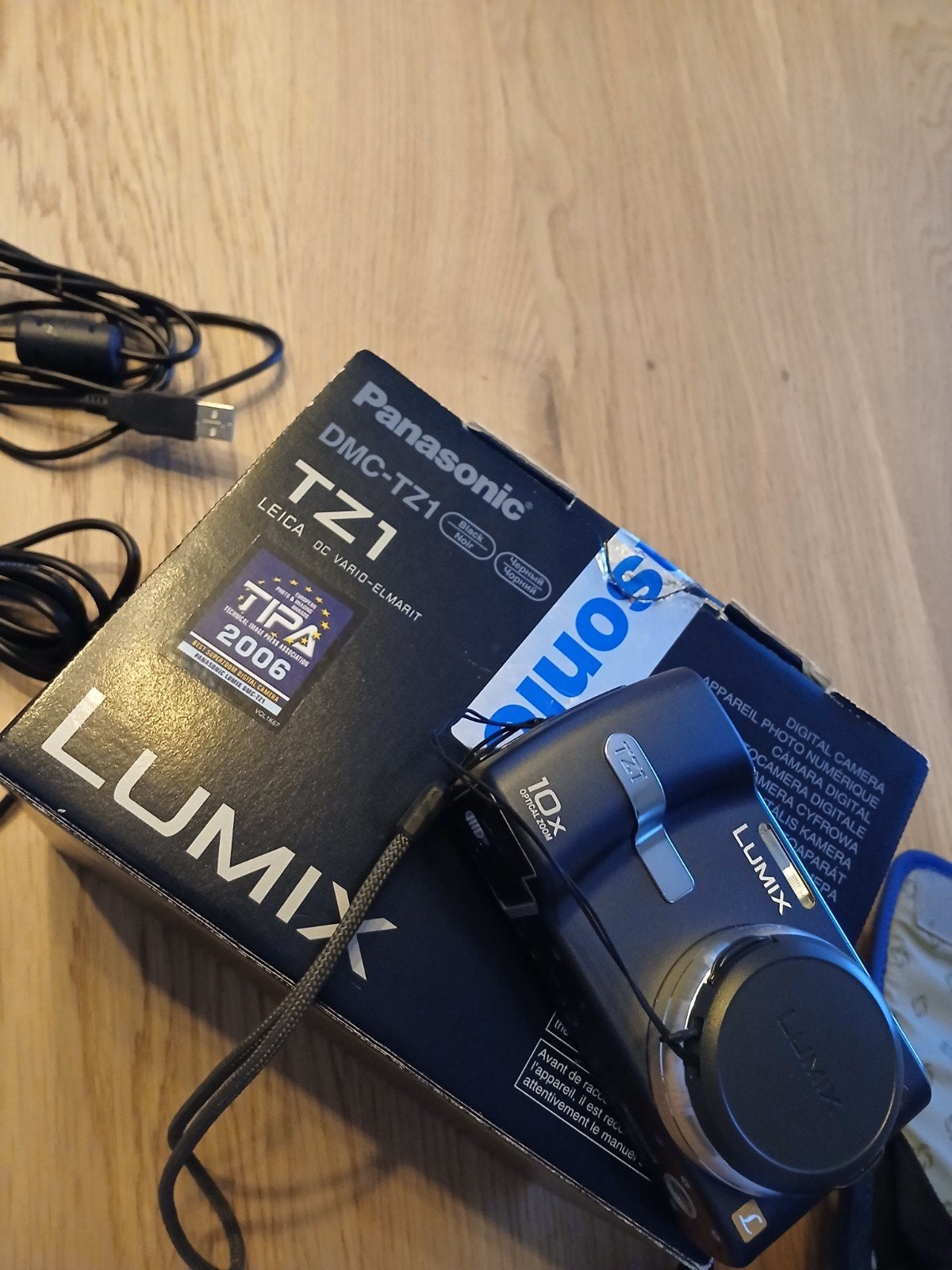 Appareil photo numérique Panasonic Lumix TZ1, Enlèvement