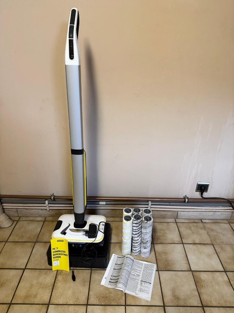 Karcher stofzuiger/dweil, Ophalen, Zo goed als nieuw, Reservoir, 1200 tot 1600 watt