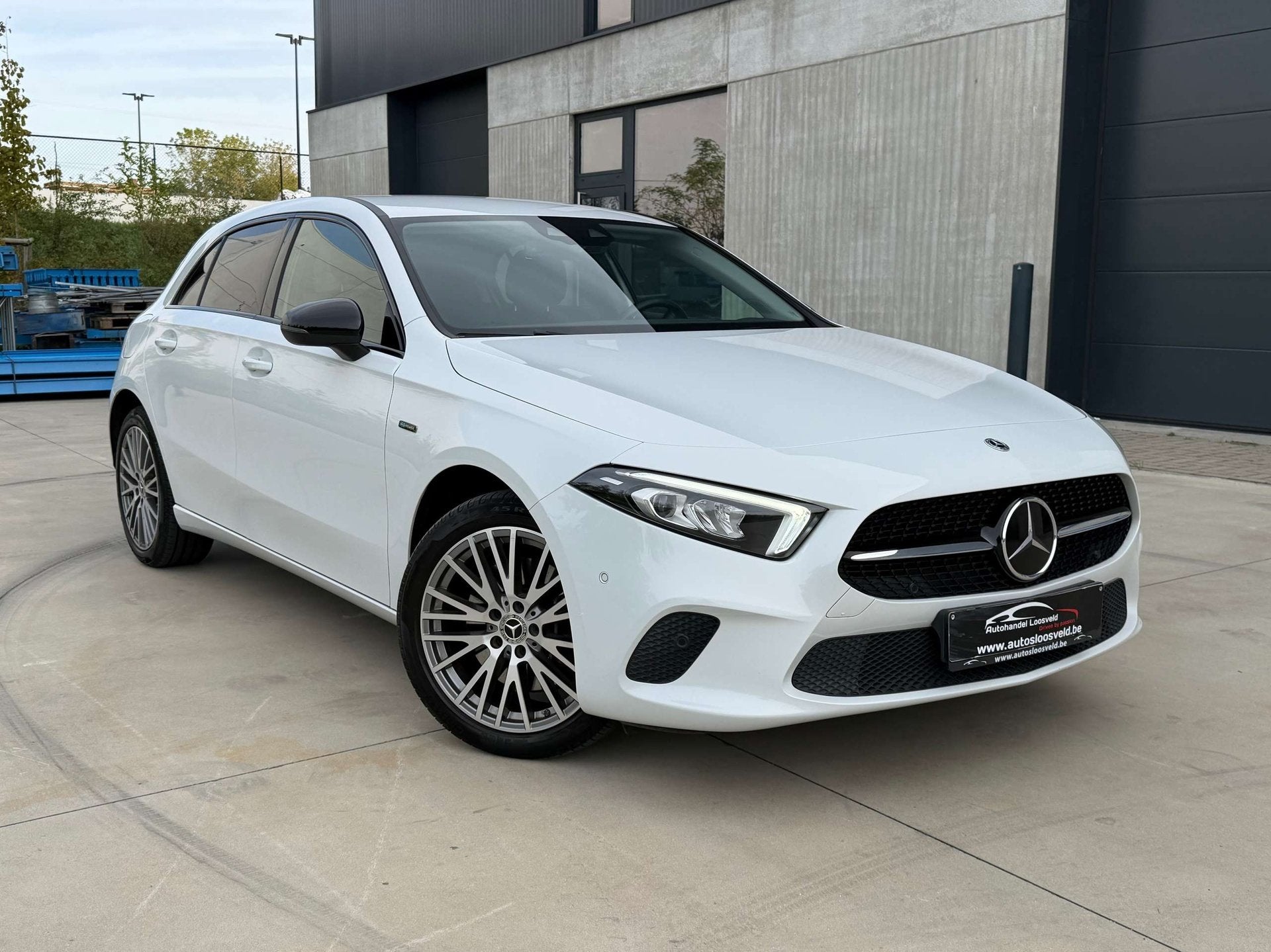 Mercedes-Benz A 250 e PHEV Progressive Line - CARPLAY- CAM -, Autos, Achat, Euro 6, Entreprise, Noir