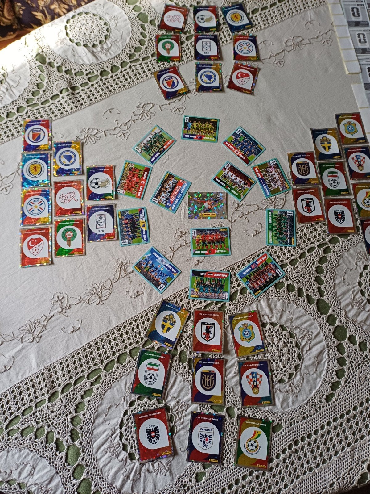 Emblemen en ploegfoto's van WK 26., Ophalen of Verzenden, Nieuw, Stickers en Plaatjes