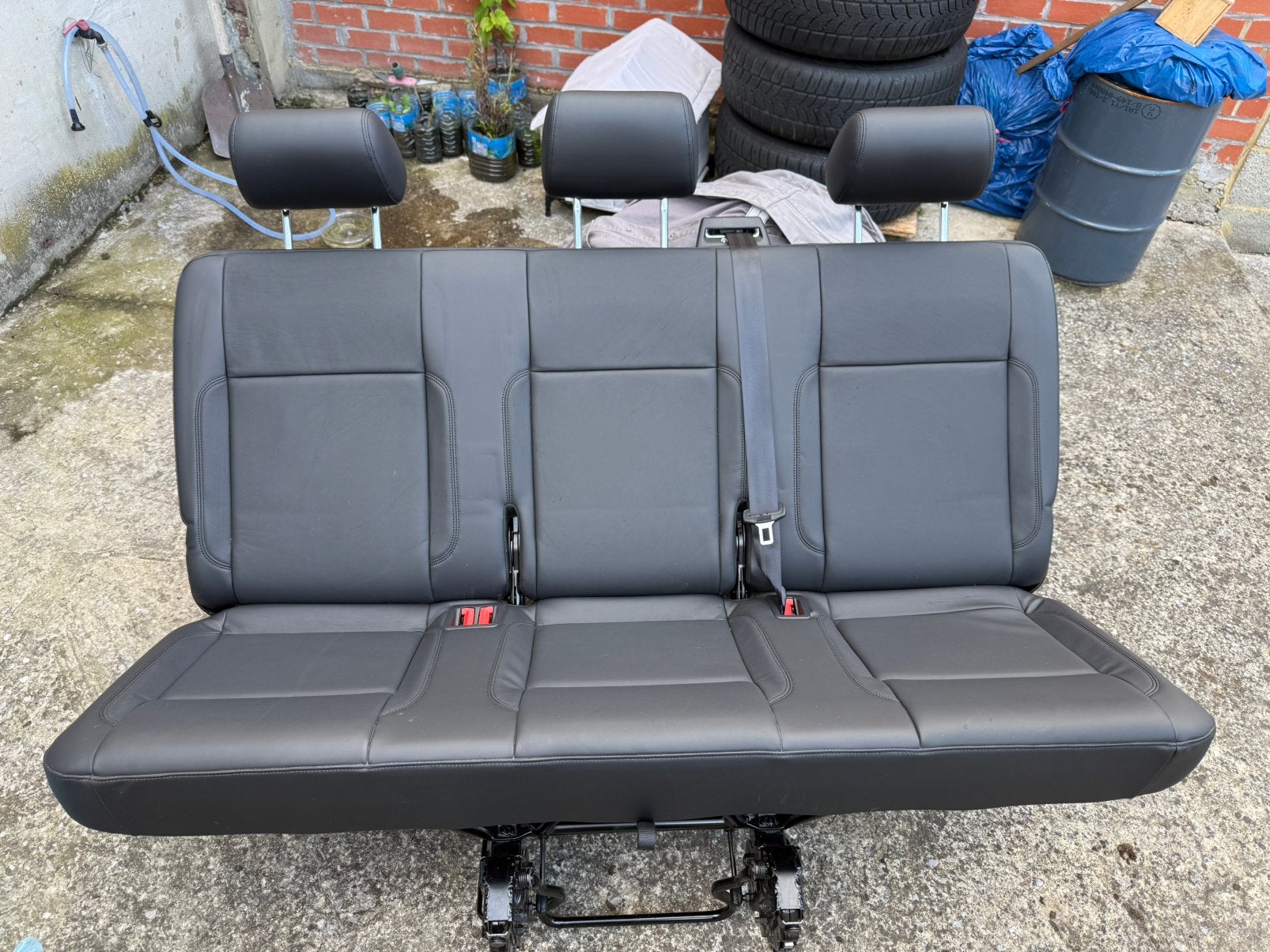 Siège en cuir 3 places Volkswagen t5,t6 état nickel, Enlèvement, Volkswagen
