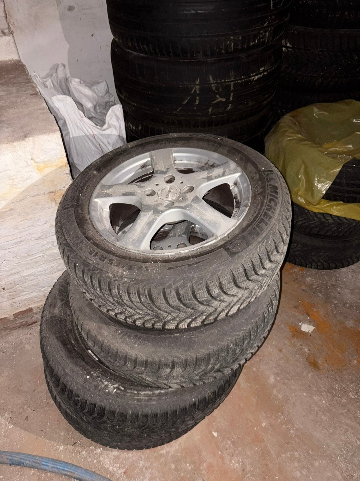 banden met velg, Auto-onderdelen, Ophalen, Band(en)