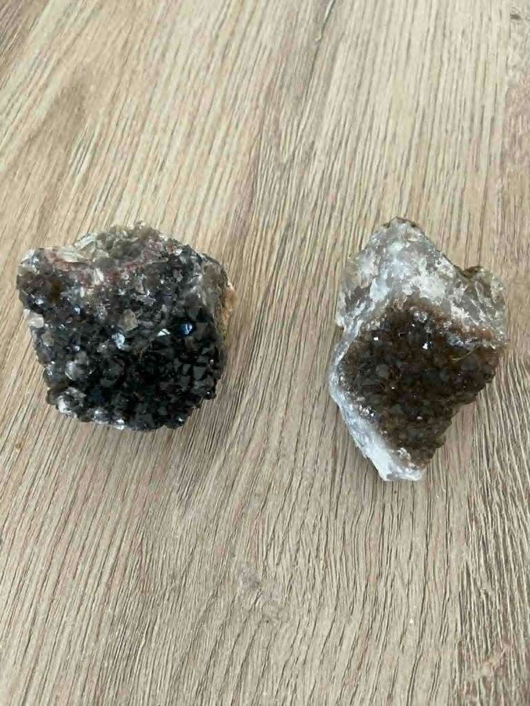 2 blokjes zwarte amethist, Ophalen of Verzenden, Mineraal
