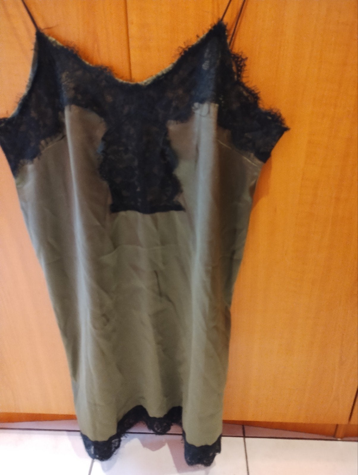 Mooi kakigroen nachtkleedje Fashion Victim maat L, Vêtements | Femmes, Fashion Victim, Enlèvement ou Envoi, Comme neuf, Taille 42/44 (L)