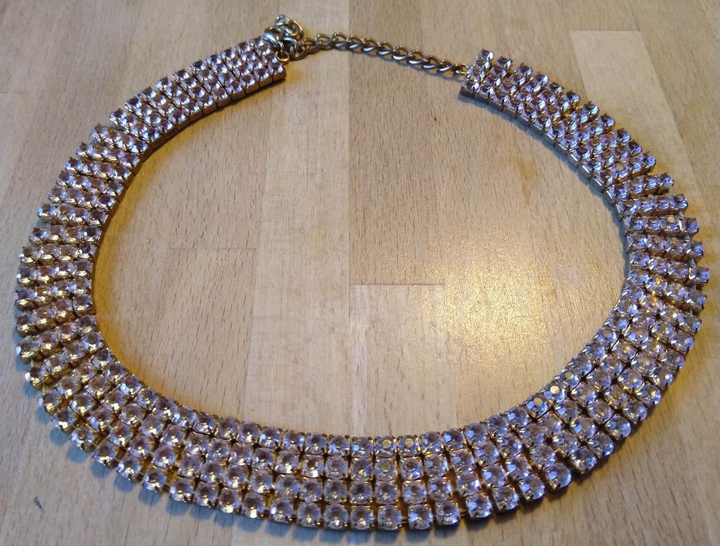 Collier pour femme avec un faux diamant, Enlèvement ou Envoi, Comme neuf, Or