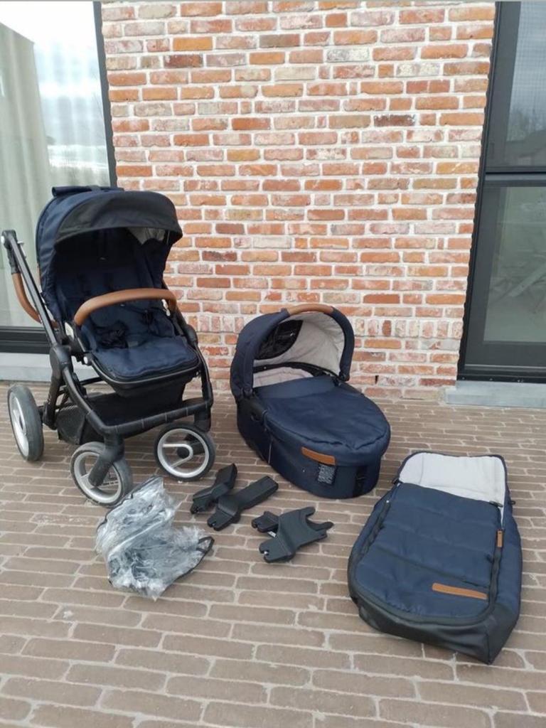 Poussette Mutsy Evo avec accessoires, Enfants & Bébés, Enlèvement, Poussette, Mutsy