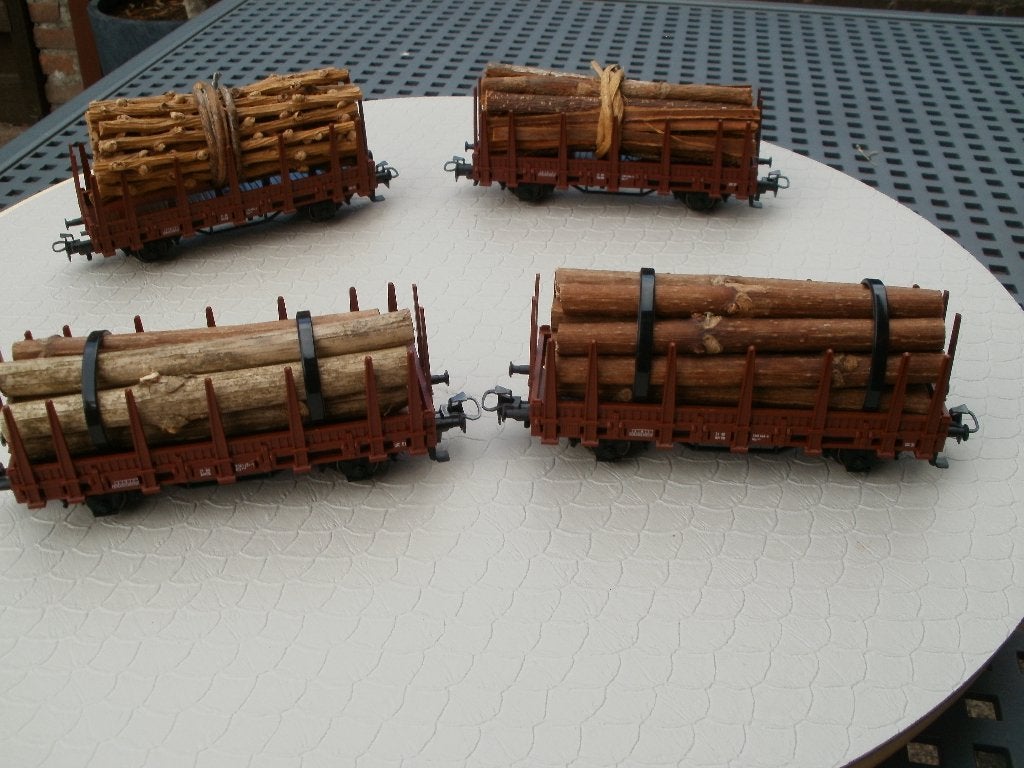 4x Marklin Ho wagon met Houtlading in nieuwstaat geen ovp., Hobby en Vrije tijd, Wisselstroom, Wagon, Ophalen of Verzenden, Zo goed als nieuw