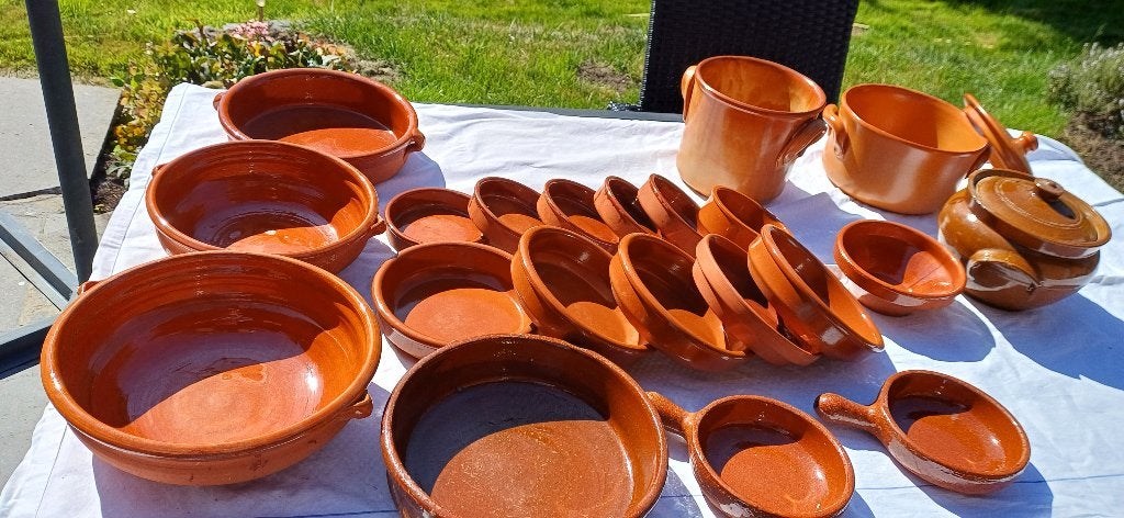 Lots de plats en terre cuite, Enlèvement, Bois