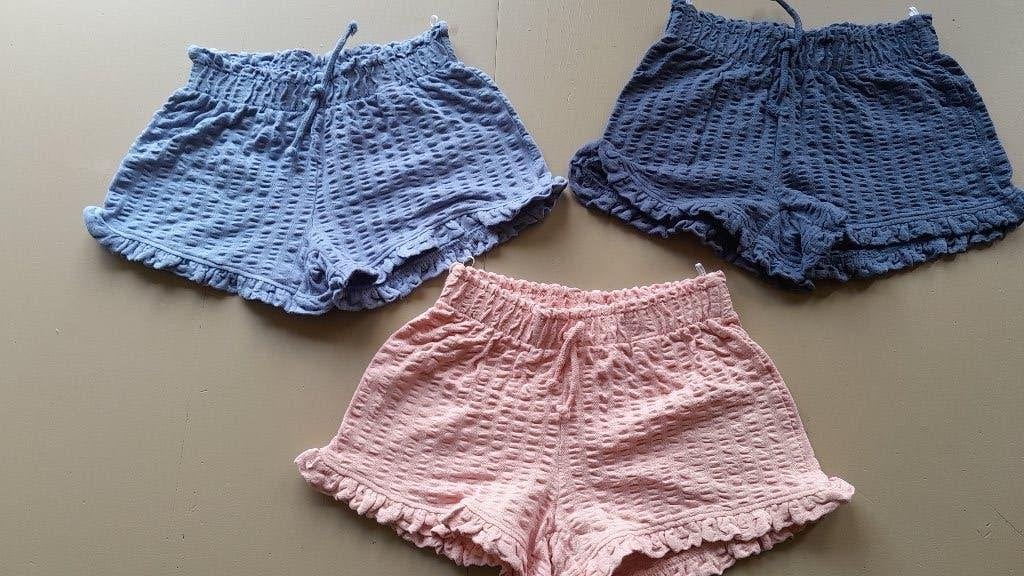 3 shortjes, Kinderen en Baby's, Kinderkleding | Maat 128, Ophalen of Verzenden