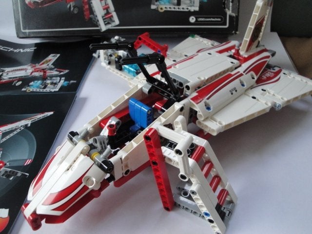 LEGO TECHNIC 42040 Fire Plane complete doos + instructies, Kinderen en Baby's, Lego, Ophalen of Verzenden, Zo goed als nieuw, Compleet