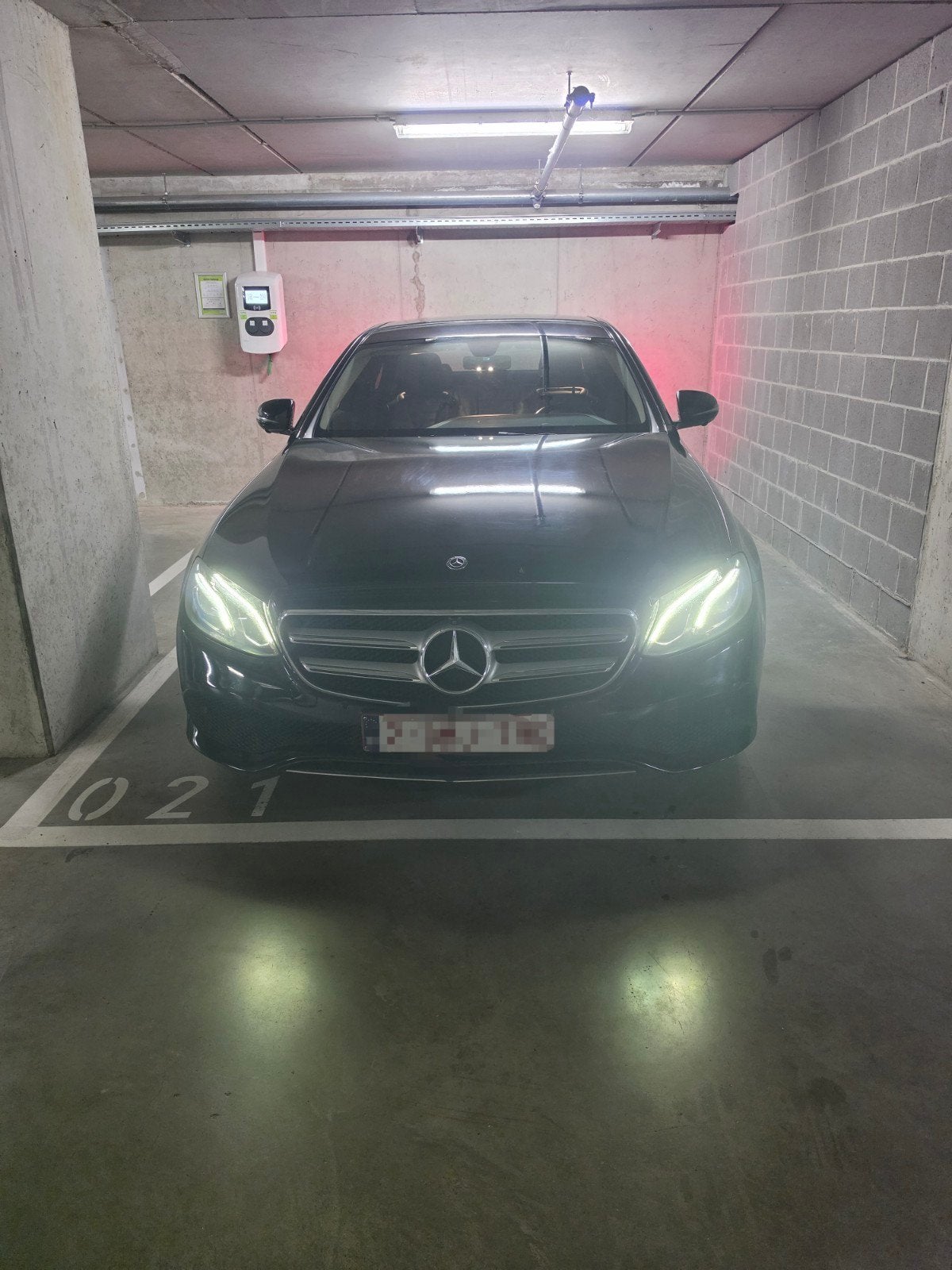 E220D, Auto's, Automaat, Achterwielaandrijving, Zwart, Diesel
