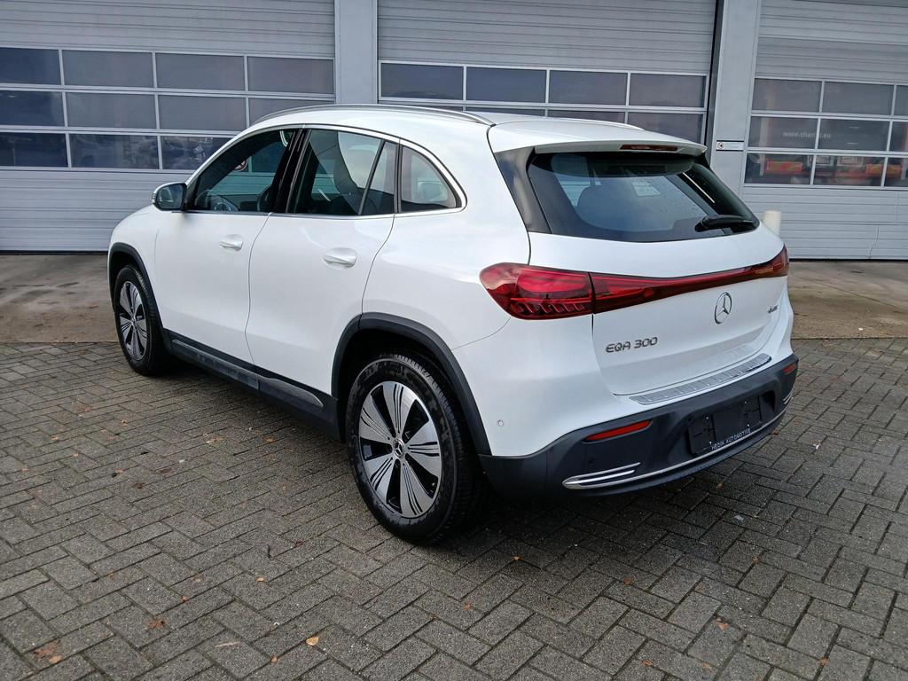 Mercedes-Benz EQA-Klasse 300 4MATIC Luxury Line Dodehoekassi, Auto's, Mercedes-Benz, Automaat, Euro 6, Wit, 2110 kg