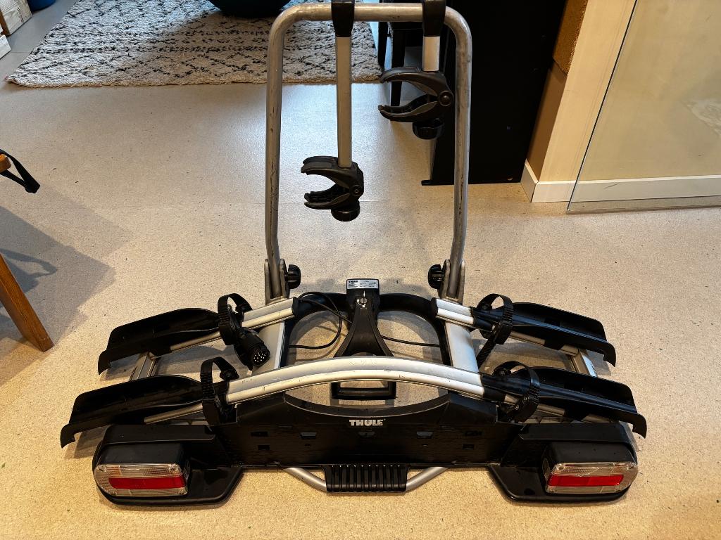 Thule fietsendrager kantelbaar, Ophalen, Gebruikt, Brede banden, 2 fietsen