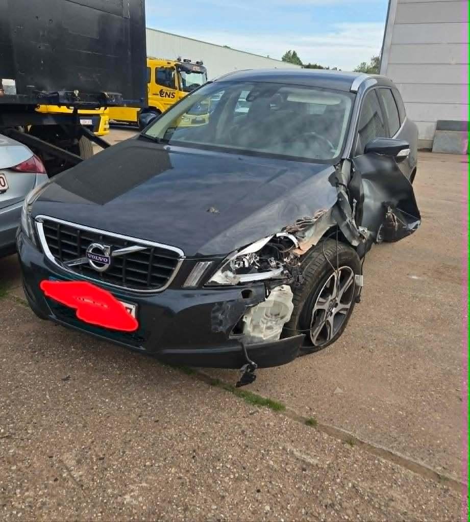 volvo xc60 schade, Auto's, Volvo, Particulier, XC60, Airbags, Diesel, Handgeschakeld, Leder, Ophalen