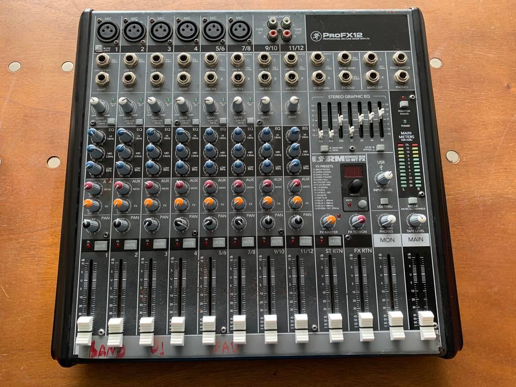 Mackie ProFX12 mengpaneel, Muziek en Instrumenten, Mengpanelen, Gebruikt, 10 tot 20 kanalen, Microfooningang, Ophalen