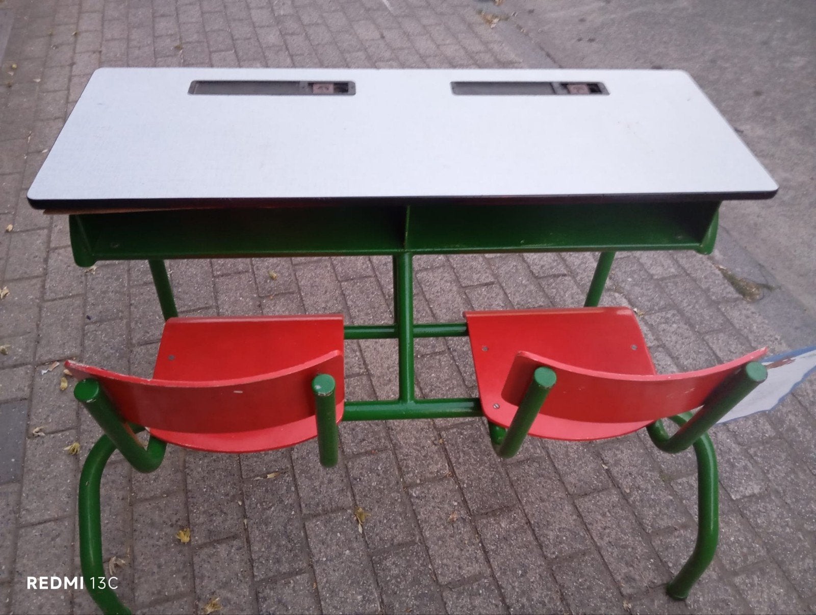 banc d'école/pupitre 2 places en formica, Enlèvement ou Envoi