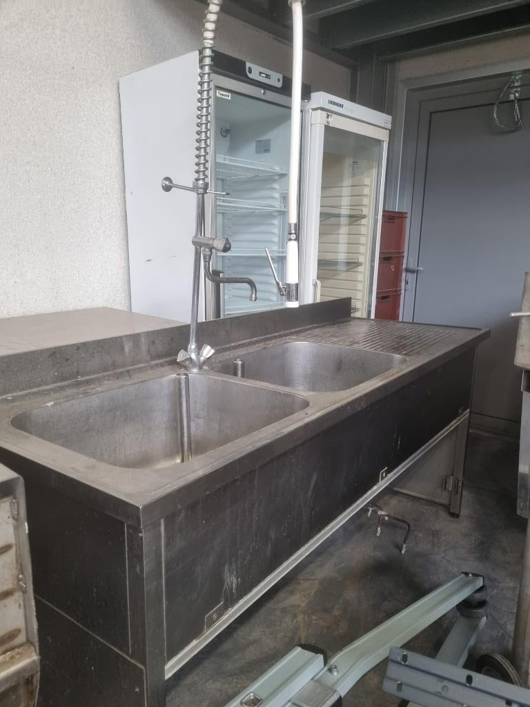 Professionele inox wastafel met 2 bakken en sproeier te koop, Ophalen, Gebruikt, Meubilair