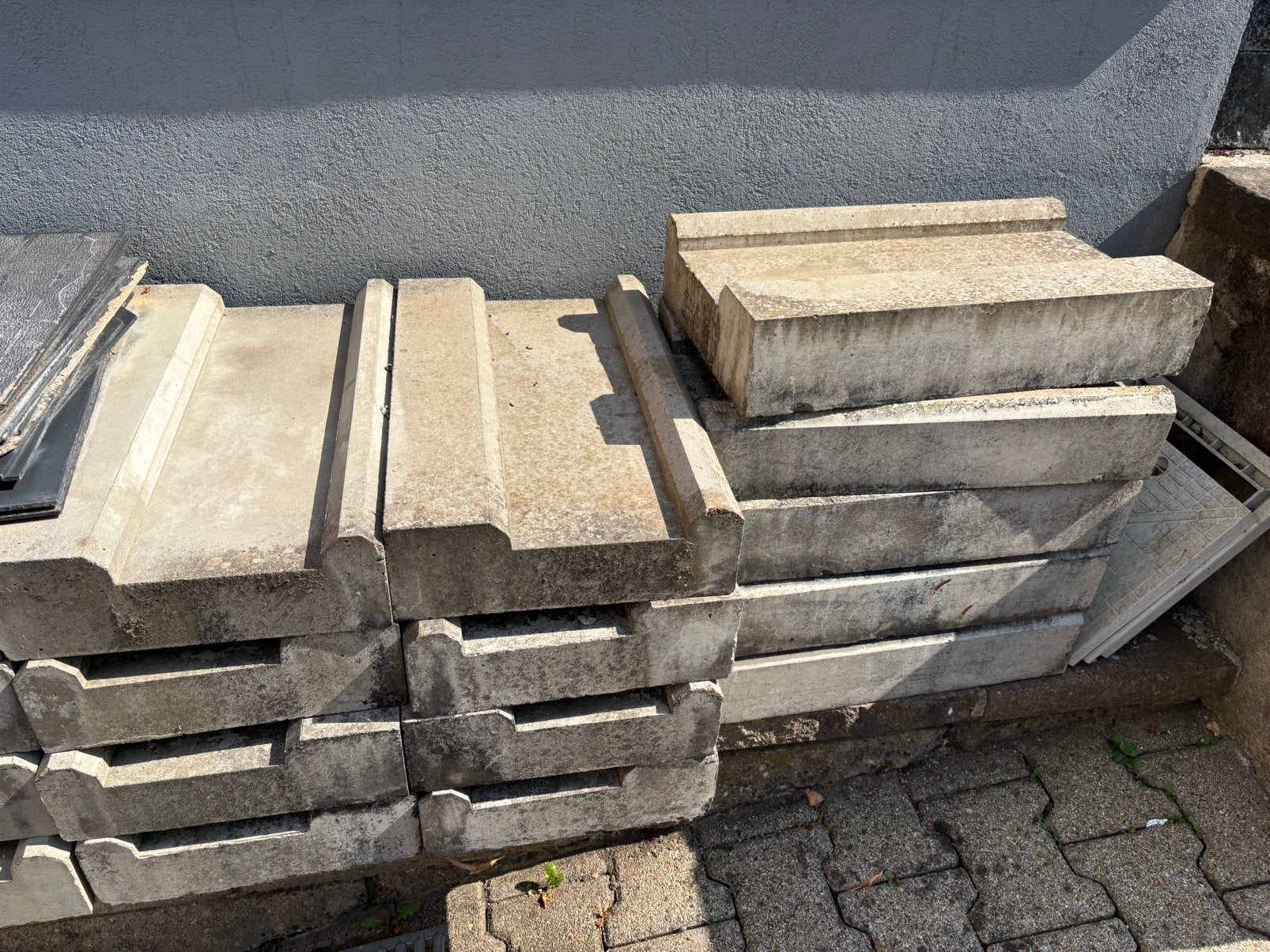 Donne bordures ou autre pavé beton, Jardin & Terrasse, Pavé & Dalles, Enlèvement, Comme neuf
