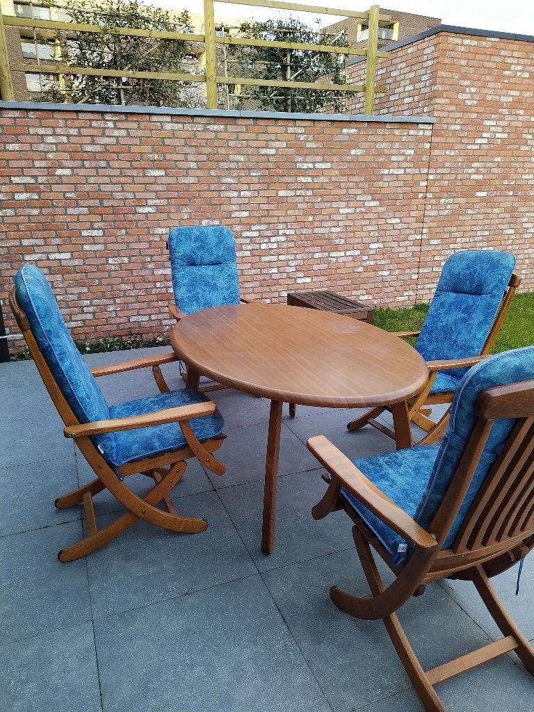 Houten tuintafel met zes stoelen, Ophalen, Gebruikt, Hardhout, 6 zitplaatsen
