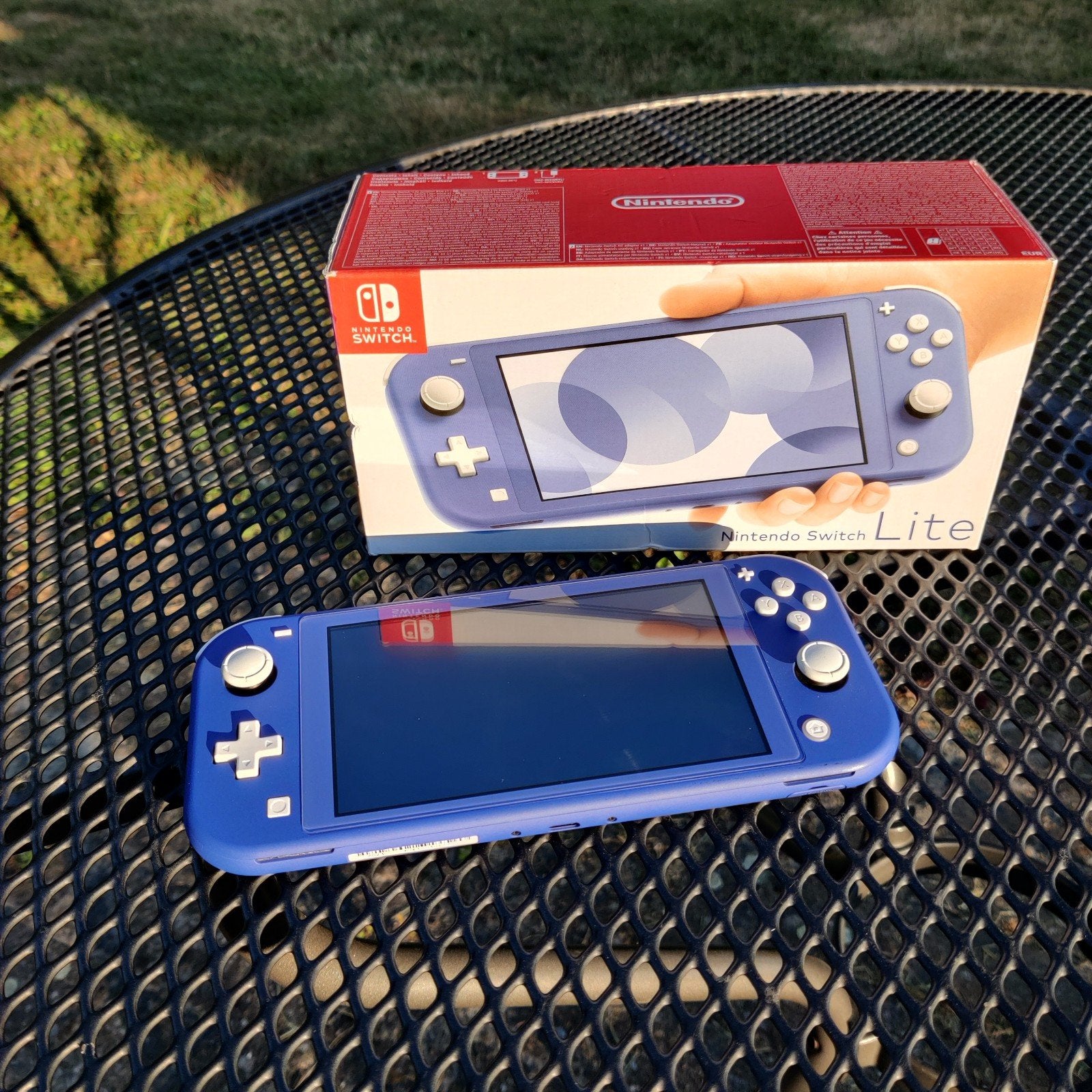 Nintendo Switch Lite bleue - Très bon état, Consoles de jeu & Jeux vidéo, Enlèvement ou Envoi