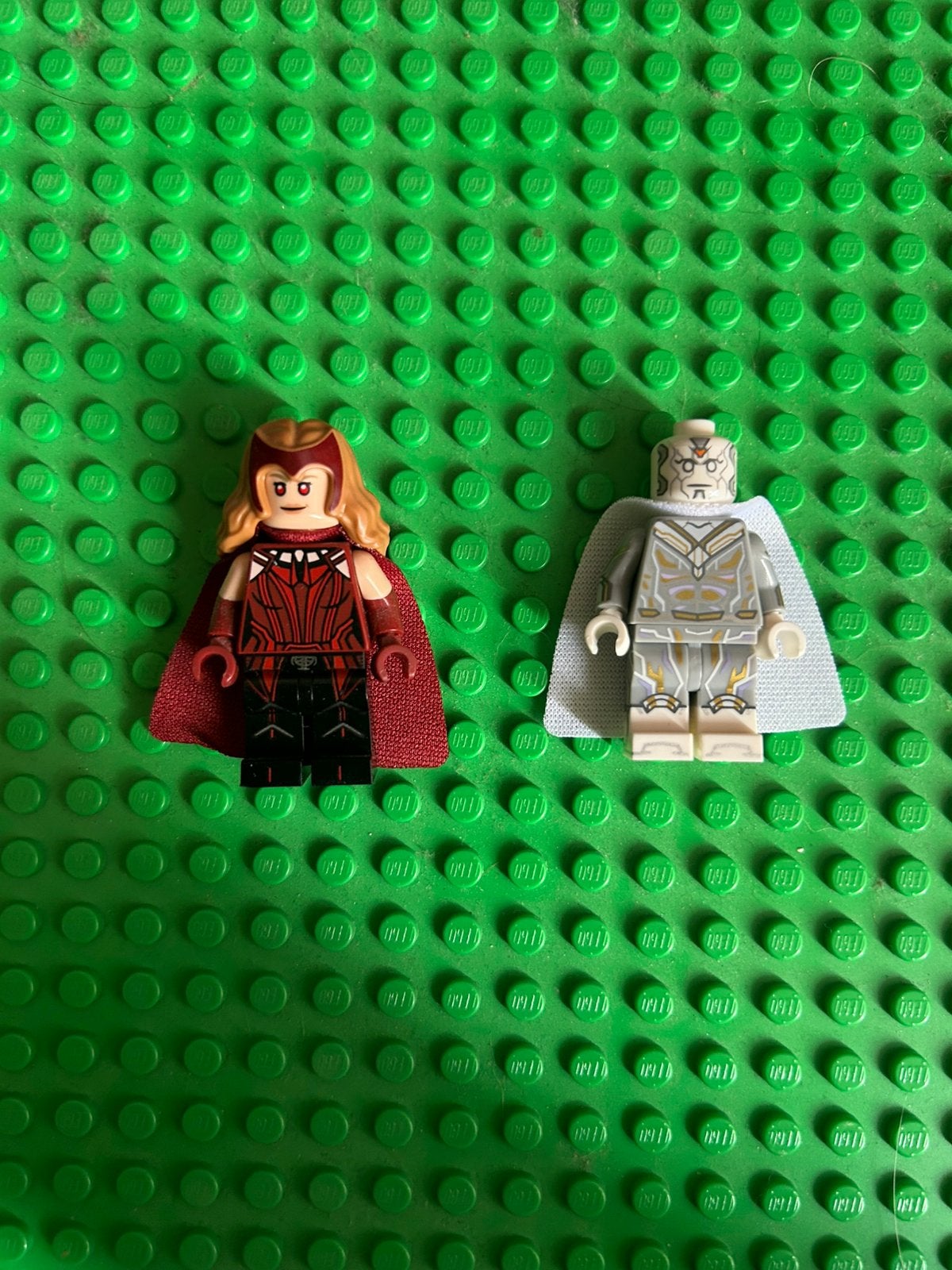 Figurines Lego Scarlet Witch and Vision, Enlèvement ou Envoi, Marvel, Lego, Comme neuf
