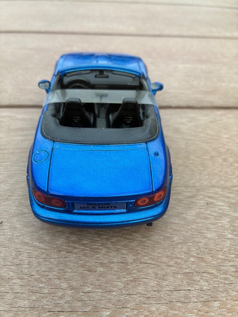 Mazda 1:24, Ophalen of Verzenden, Zo goed als nieuw