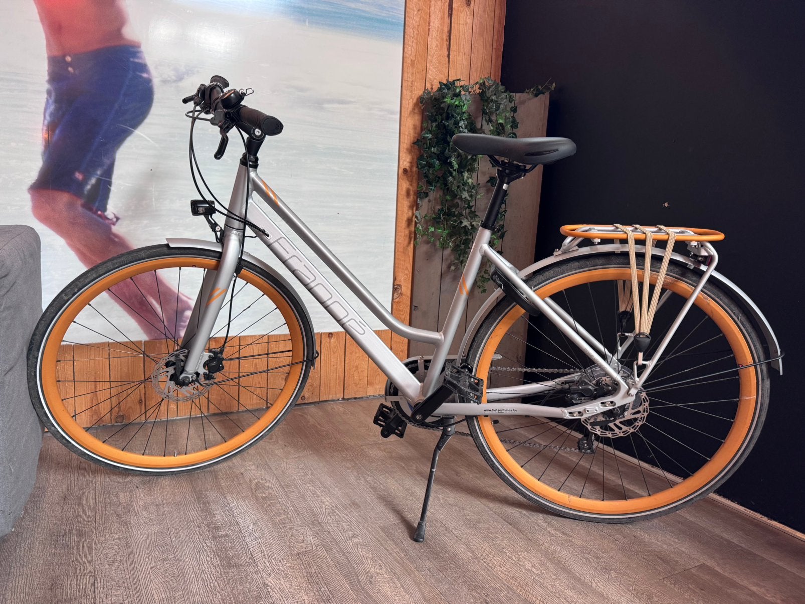 Fiets Frappé grijs te koop, Ophalen, Zo goed als nieuw, Minder dan 10 versnellingen