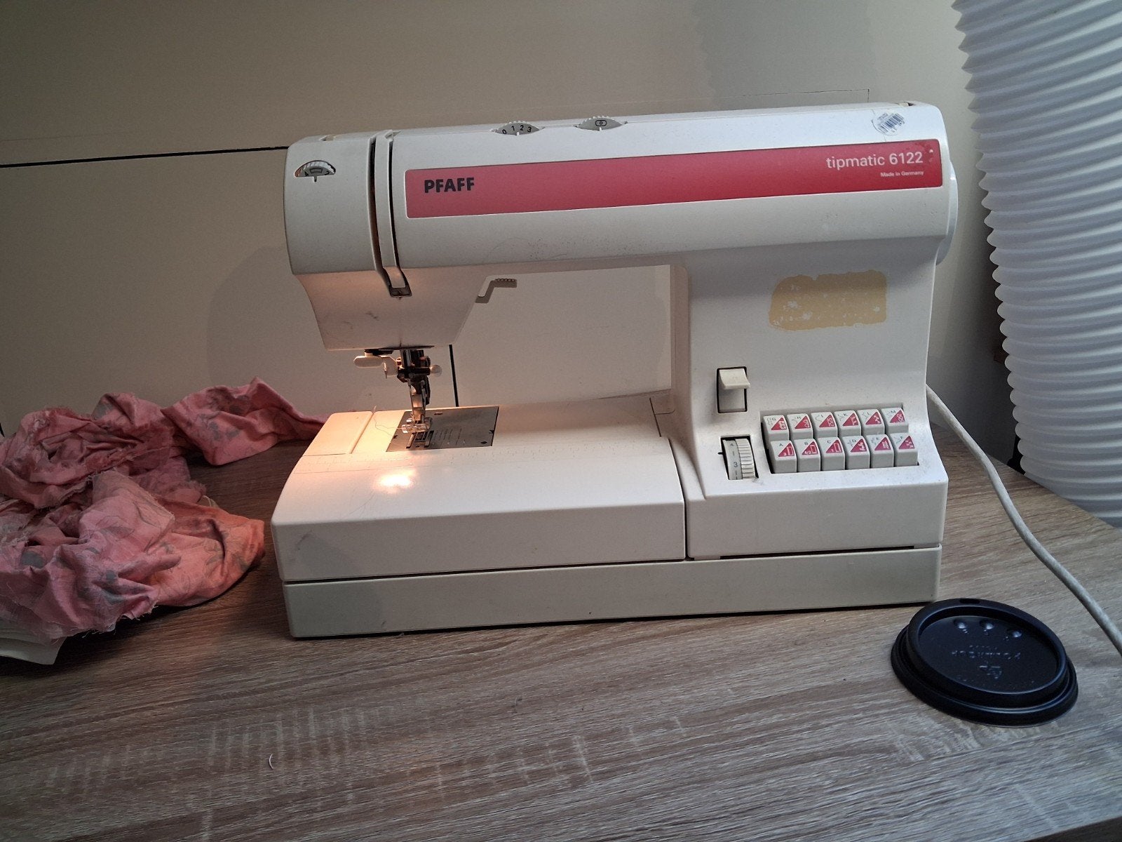 Pfaff tiptonic 6112 met harcover en pedaal, Hobby en Vrije tijd, Naaimachines en Toebehoren, Ophalen, Gebruikt, Naaimachine, Pfaff