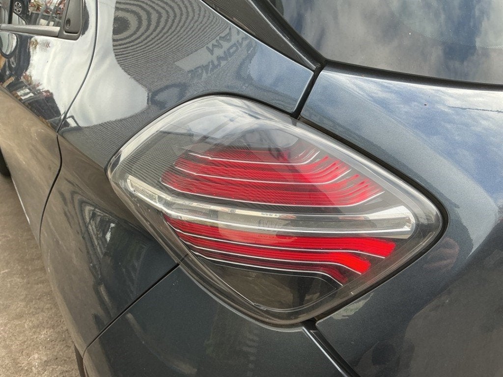 ACHTERLICHT LINKS Zoé (AG) (|265552638R|265557349R|), Gebruikt, Renault, Peter-Huppertz-Straße 5
51063  Köln, DE, Dialog.deutschland@renault.de