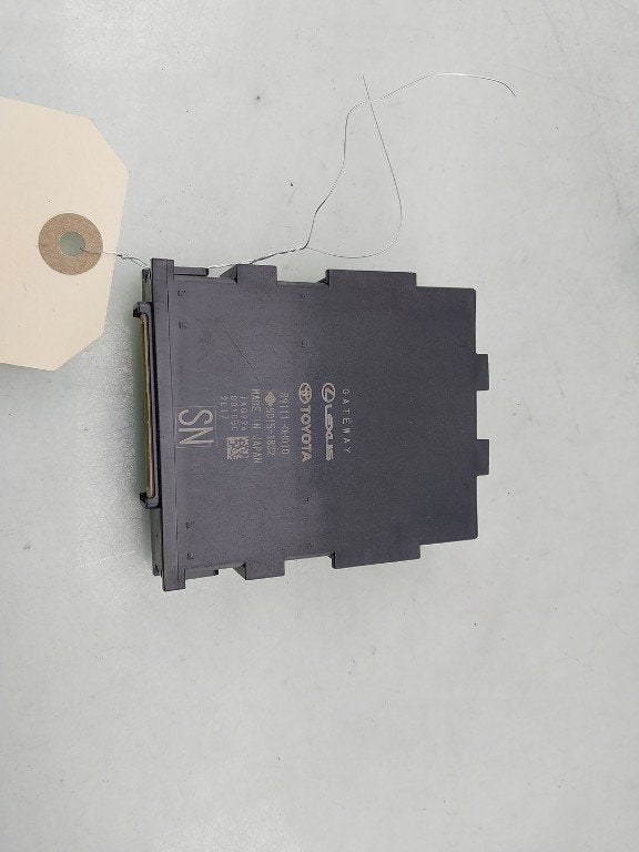 GATEWAY MODULE Toyota Aygo X (|891110H010|891110H020|), Kundenbetreuung@toyota.de, Toyota, Utilisé, Toyota-Allee 2
50858  Köln, DE