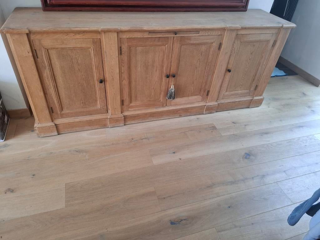 Buffet en chêne, Enlèvement