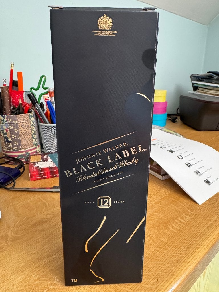 whisky : black label, Collections, Vins, Enlèvement ou Envoi, Neuf, Autres types, Pleine