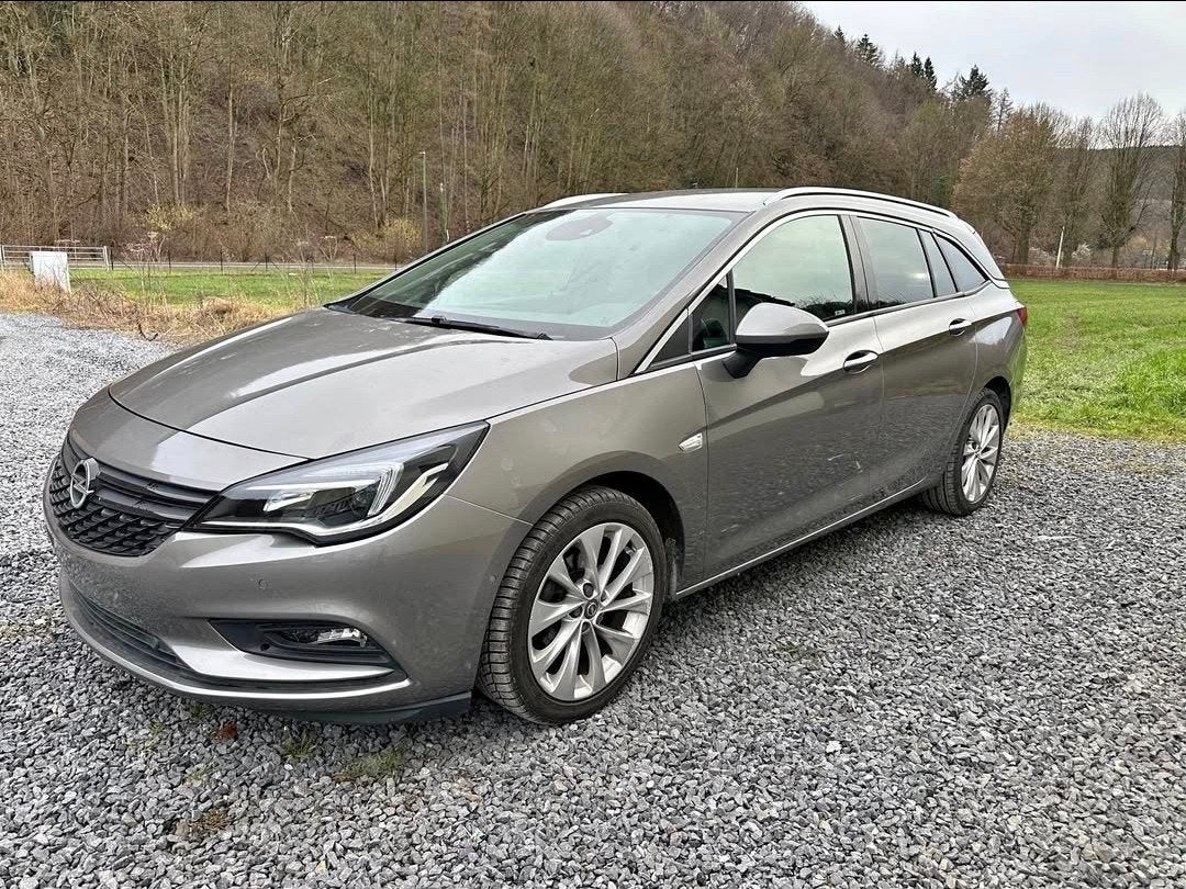 Opel Astra K Sports Tourer, Auto's, Voorwielaandrijving, Dealer onderhouden, Overige kleuren, 1600 cc