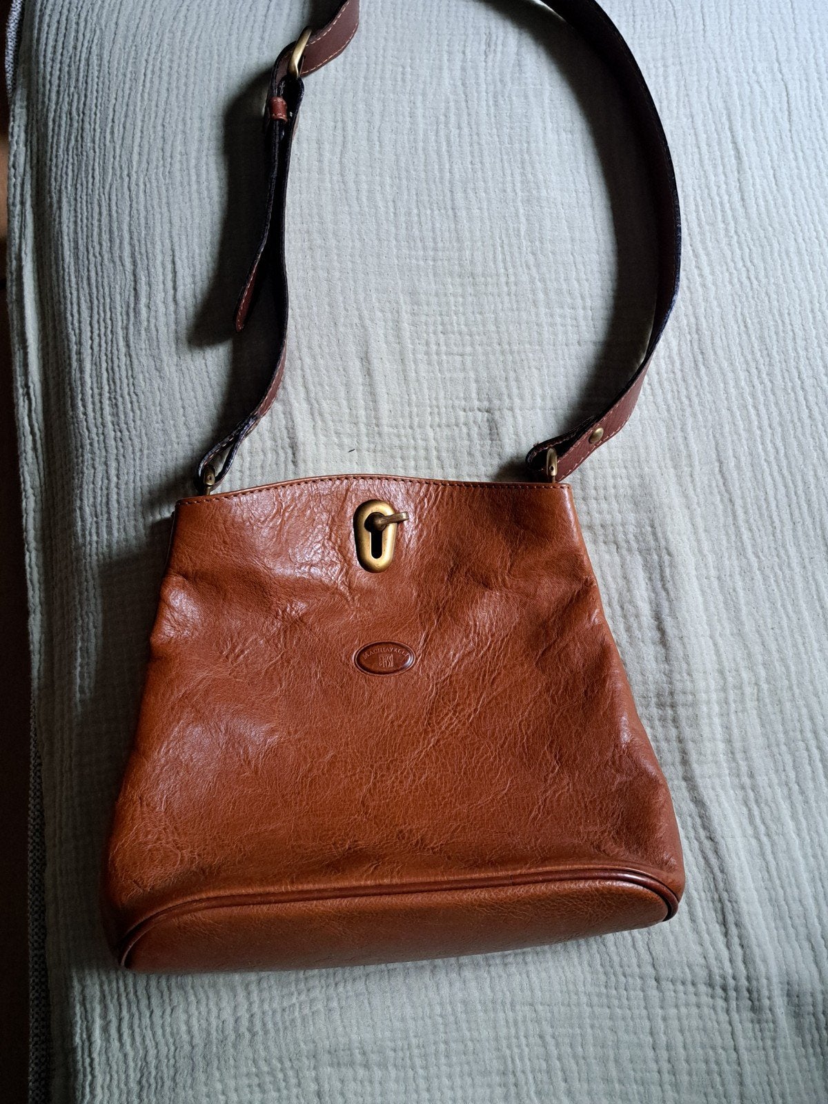 Bruine, lederen schoudertas, H 25cm, B 30cm, Bijoux, Sacs & Beauté, Sacs | Sacs Femme, Enlèvement, Comme neuf, Brun, Sac à bandoulière