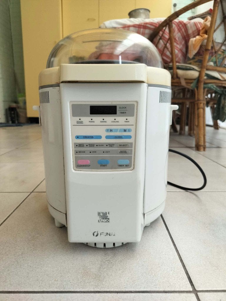 Broodmachine  FUNAI  FAB-2200 II van de AVEVE in z.g.st. !!, Ophalen, Gebruikt, Met timer, Kijkvenster