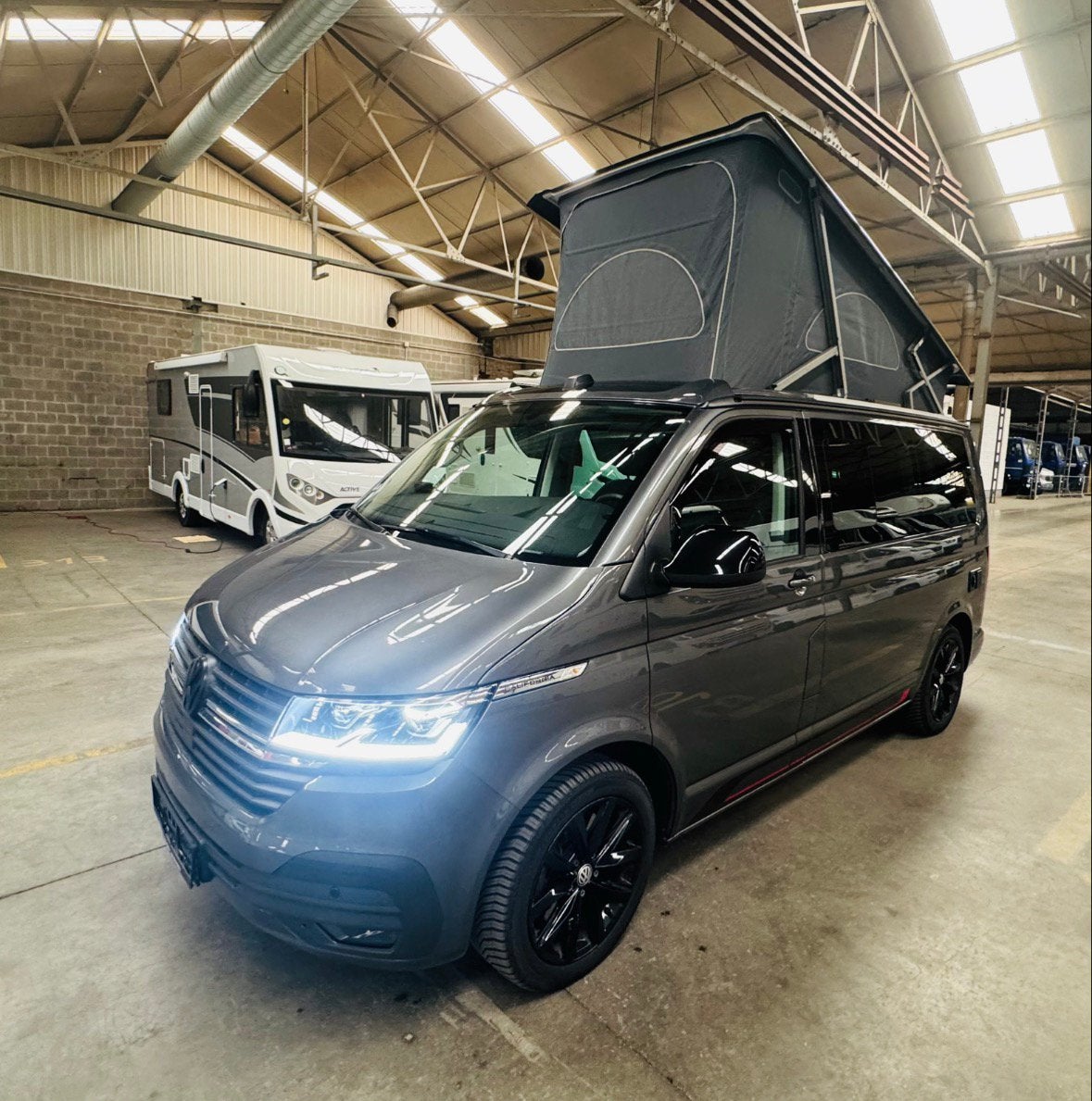 VOLKSWAGENs T6.1 CALIFORNIA OCEAN 4 MOTION DSG FULL LED 2020, Caravans en Kamperen, Mobilhomes, Volkswagen, Bedrijf, Diesel, Airconditioning
