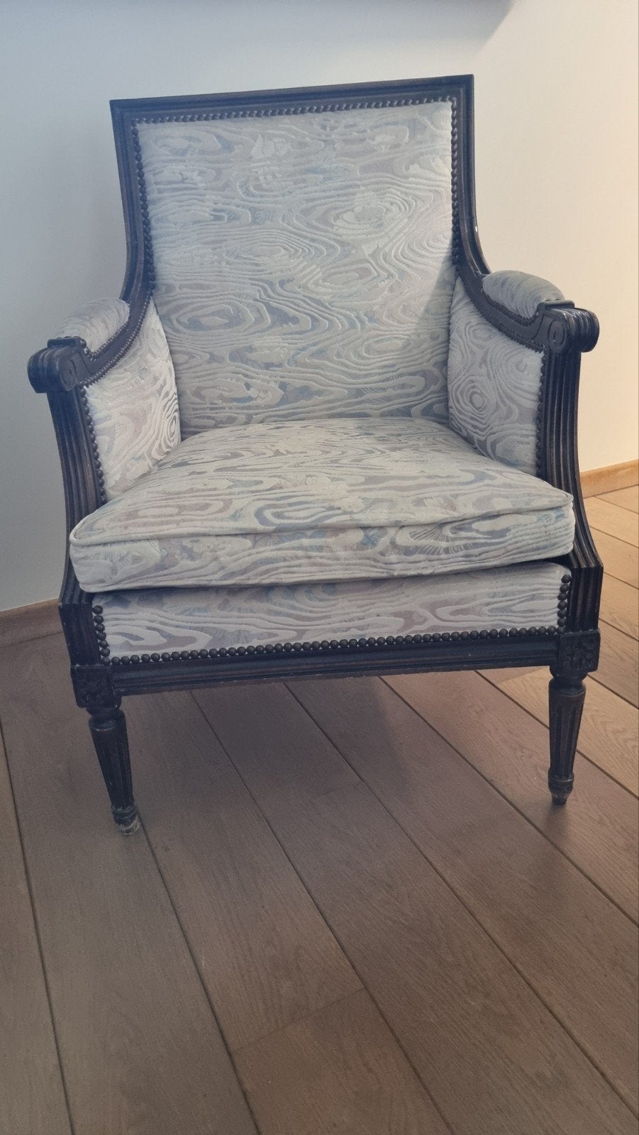 bijzetzetel louis XVI, Ophalen