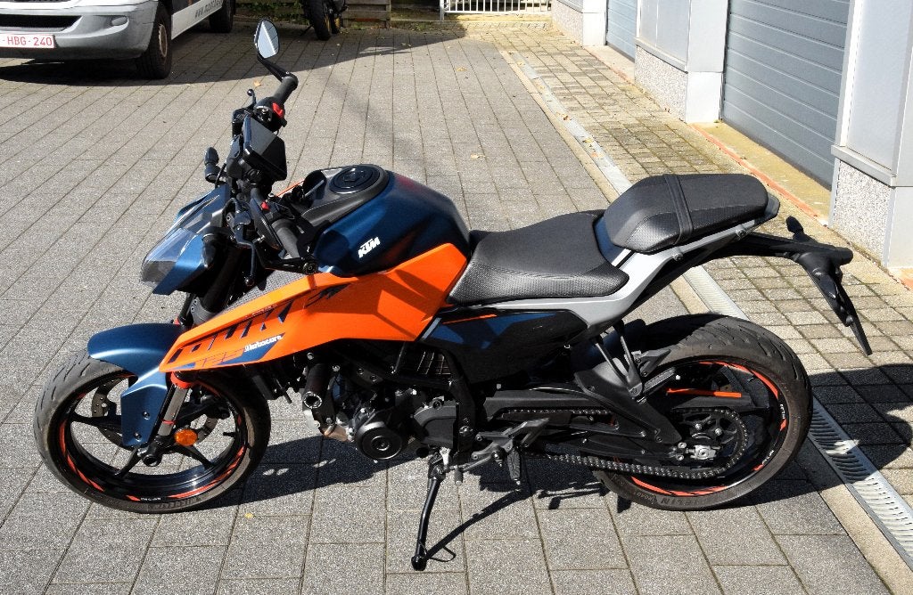 KTM 125 Duke, Motoren, Motoren | KTM, 125 cc, 11 kW of minder, Handgeschakeld, 1 cilinder