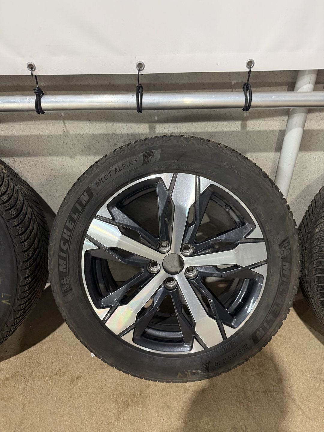 Complete winterset Peugeot 3008 en 5008 225/55R18, Autos : Pièces & Accessoires, Pneus et Jantes, Pneus hiver, -, Véhicule de tourisme